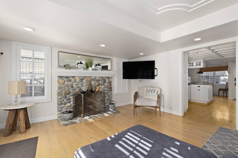 Photo of Livingroom in Capitola