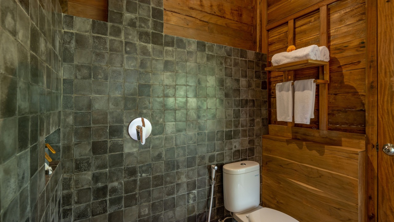 Photo of Bathroom in Lodtunduh