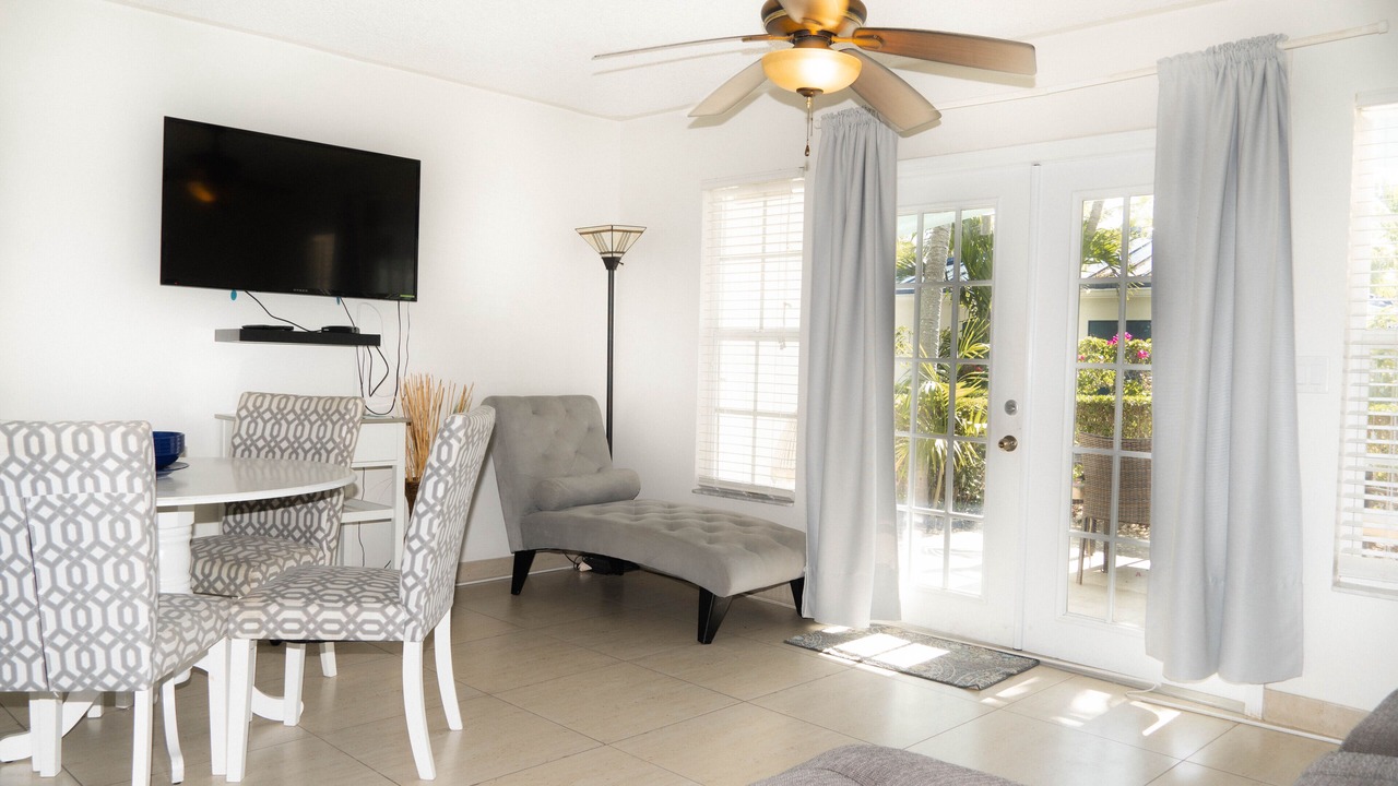 Photo of Livingroom in Grace Bay