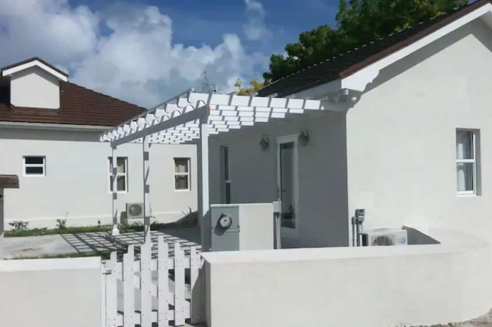 Photo of Outdoor in Cockburn Town