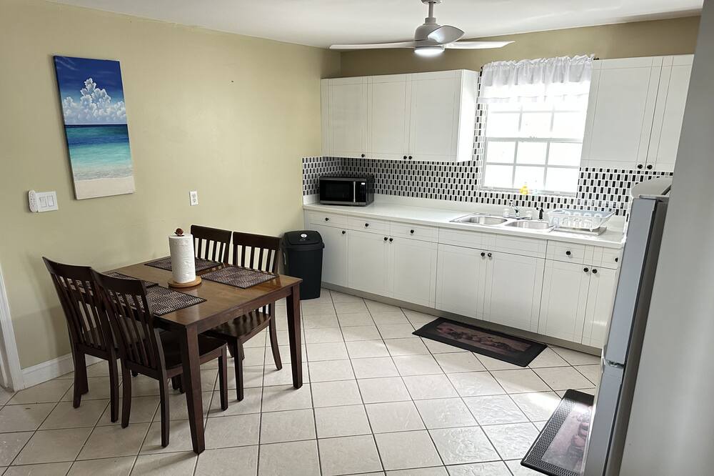 Photo of Kitchen in Leeward Settlement