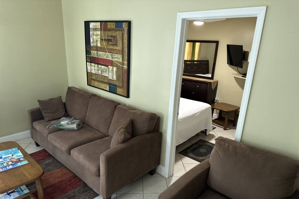 Photo of Livingroom in Leeward Settlement
