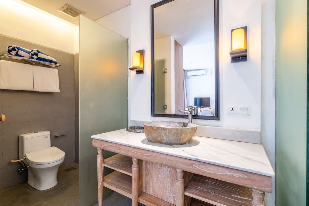 Photo of Bathroom in Kampial
