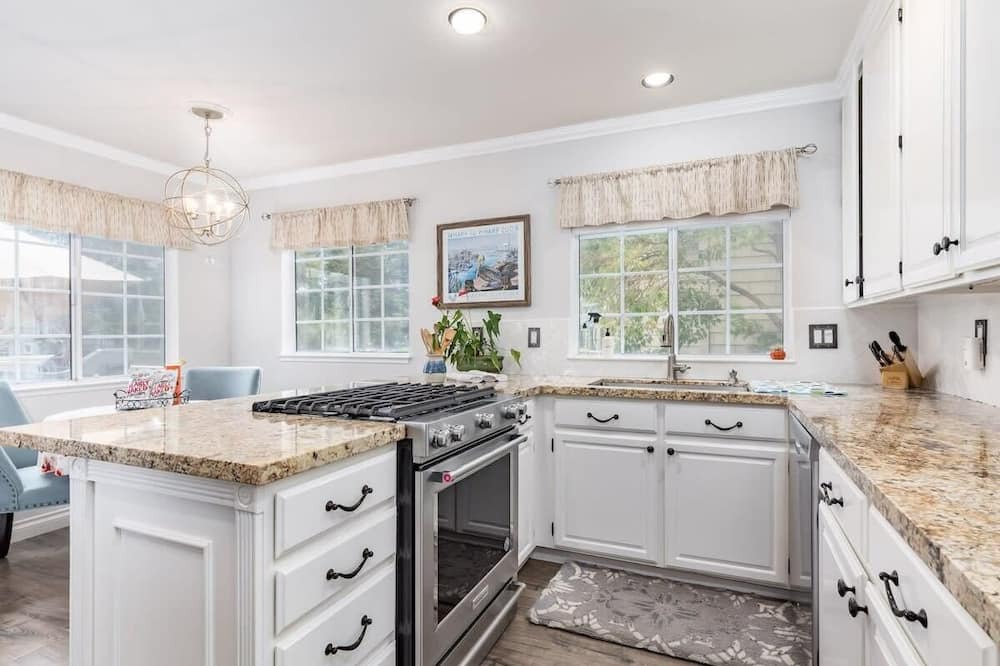 Photo of Kitchen in Beach Hill - Beach Flats