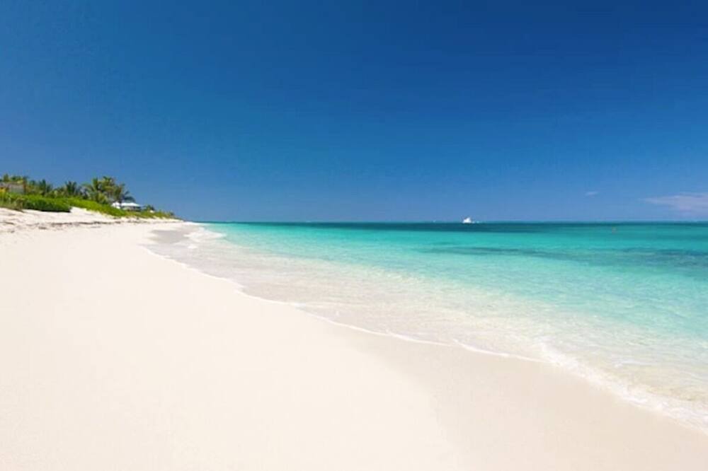 Photo of Others in Middle Caicos