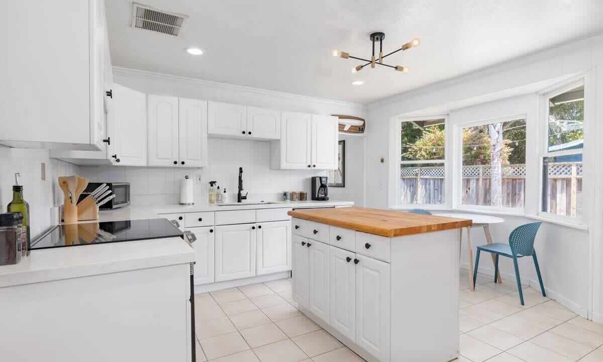 Photo of Kitchen in Opal Cliffs