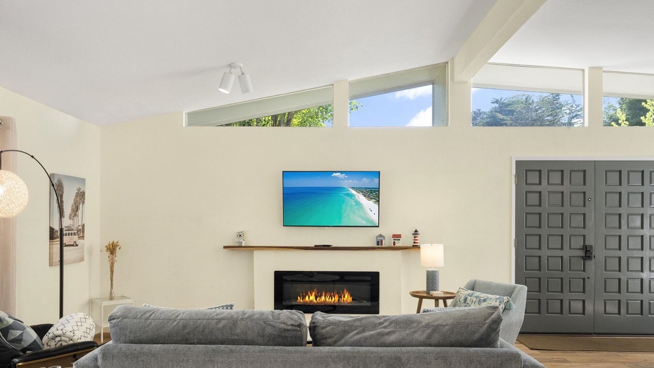 Photo of Livingroom in Rio del Mar