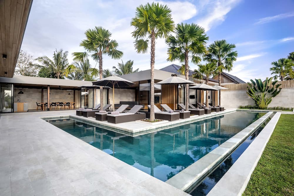 Photo of Outdoor in Mas