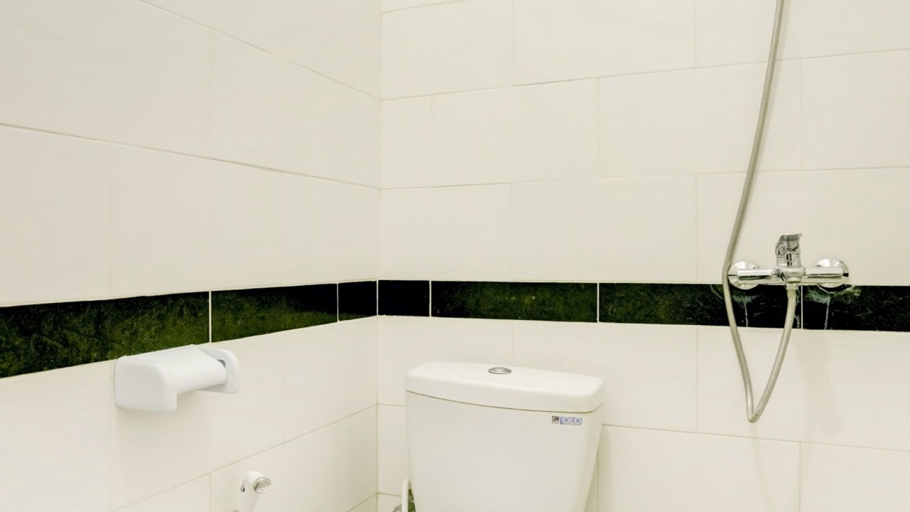 Photo of Bathroom in Diponegoro