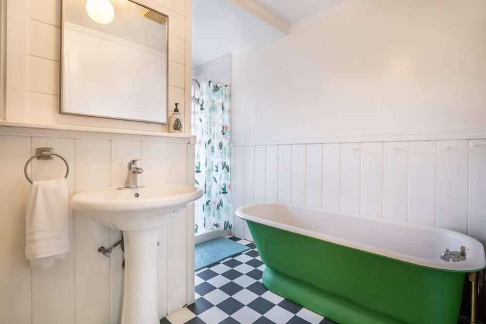 Photo of Bathroom in Eastside Santa Cruz