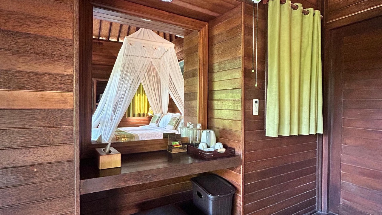 Photo of Bedroom in Mushroom Bay