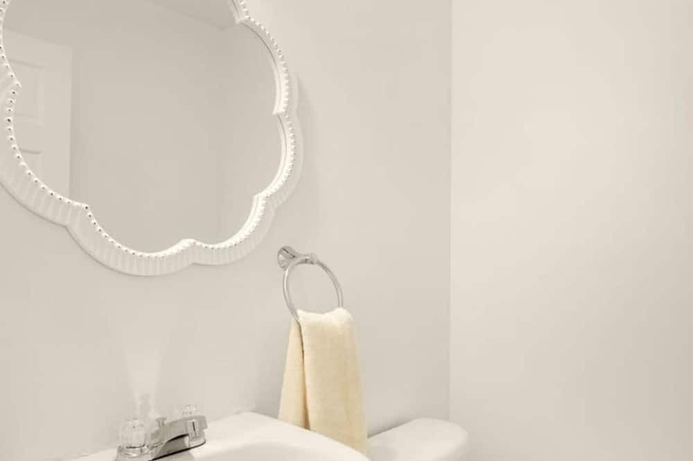 Photo of Bathroom in The Bight