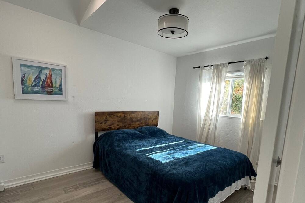 Photo of Bedroom in Seabright