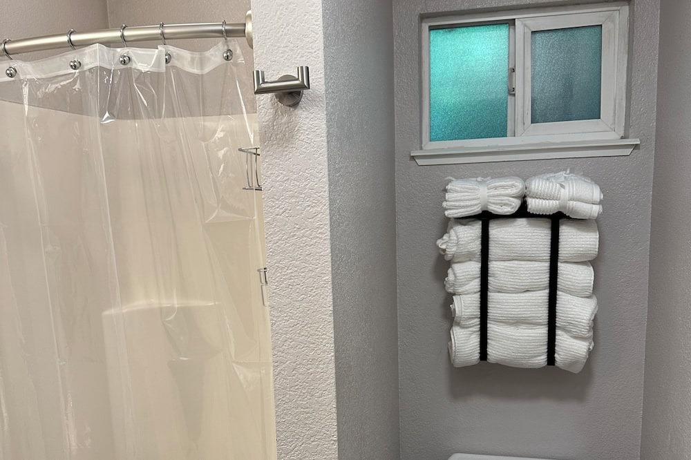 Photo of Bathroom in Ben Lomond