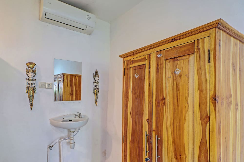 Photo of Bathroom in Perean Tengah