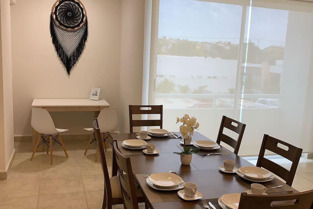 Photo of Kitchen in Jacinto Pat