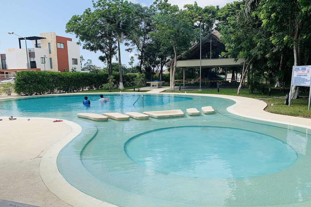 Photo of Outdoor in Jacinto Pat