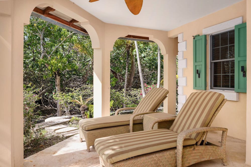 Photo of Patio Balcony in Sandy Point