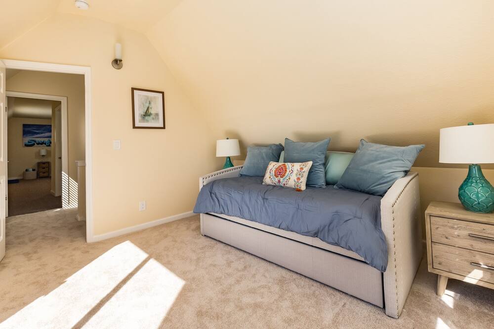 Photo of Bedroom in Seabright