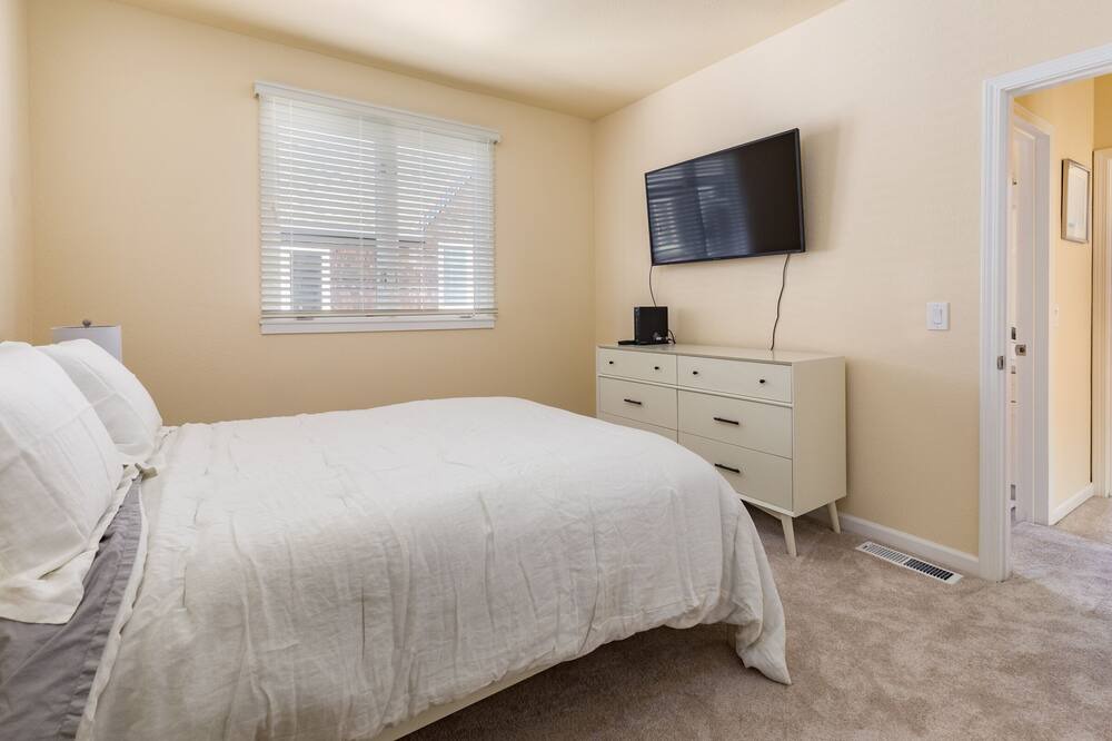 Photo of Bedroom in Seabright