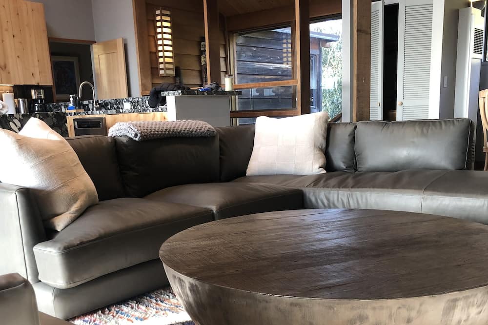 Photo of Livingroom in Watsonville