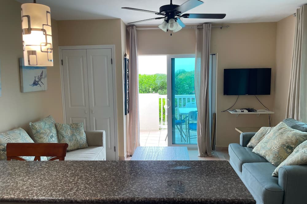 Photo of Livingroom in Wheeland Settlement