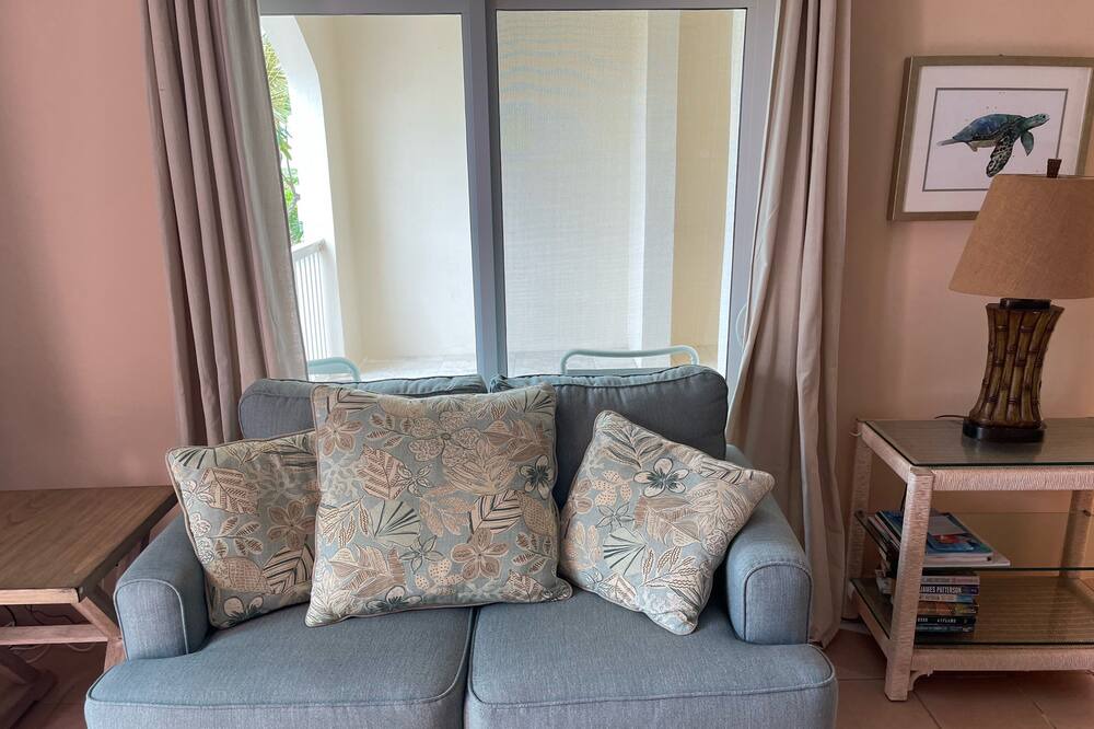 Photo of Livingroom in Wheeland Settlement