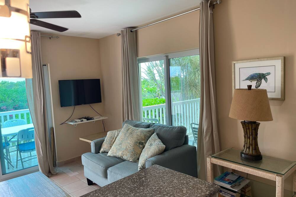 Photo of Livingroom in Wheeland Settlement