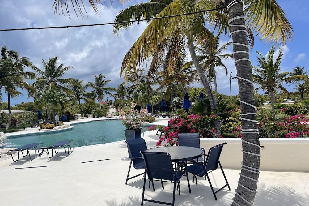 Photo of Patio Balcony in Wheeland Settlement