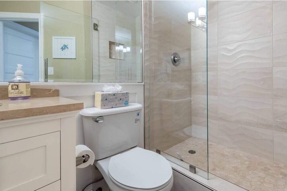 Photo of Bathroom in Pajaro Dunes