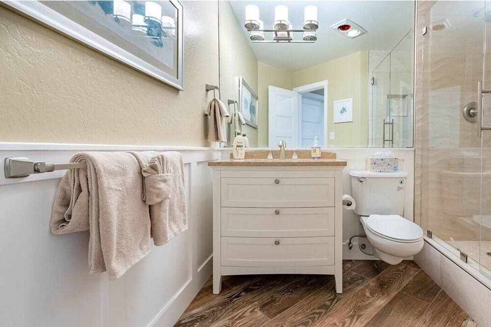 Photo of Bathroom in Pajaro Dunes