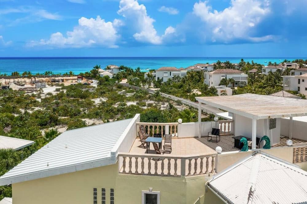 Photo of Others in Leeward Settlement