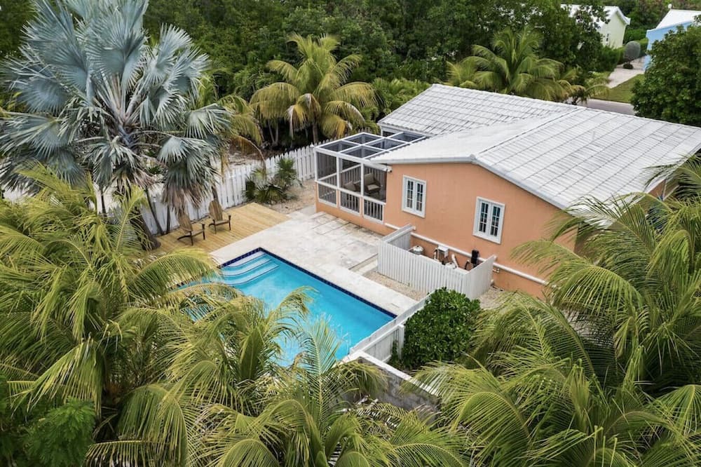 Photo of Others in Leeward Settlement