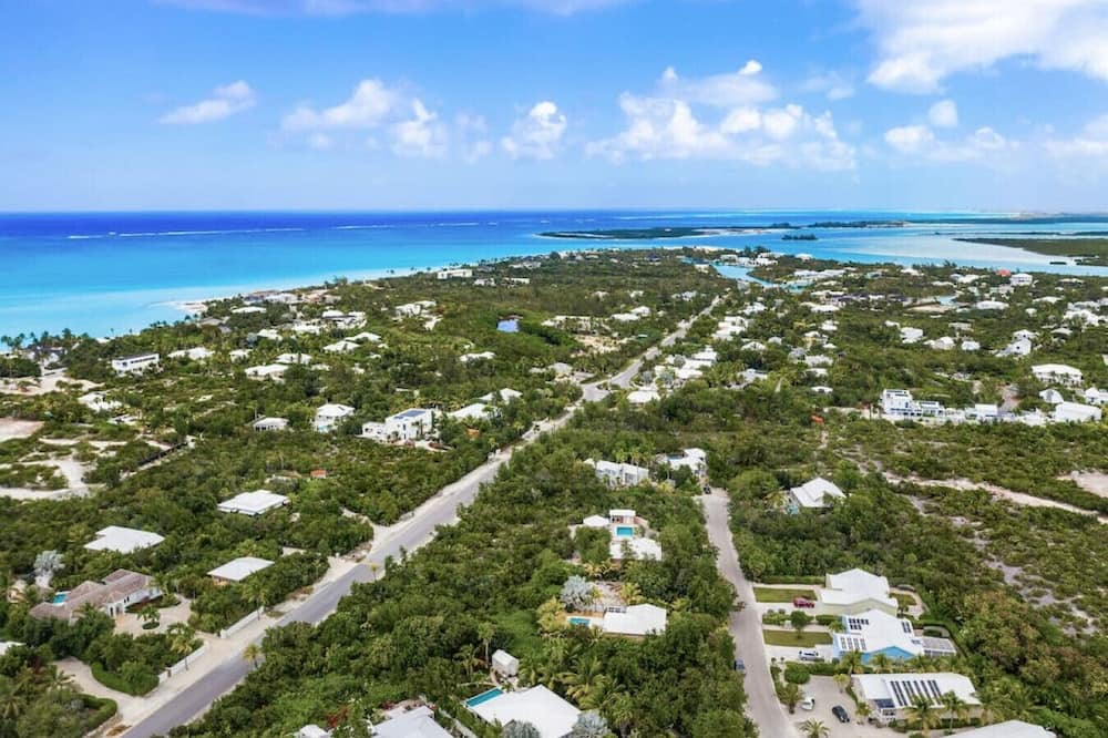 Photo of Others in Leeward Settlement