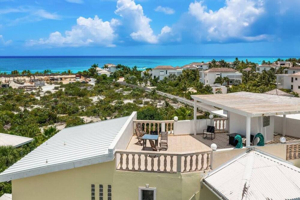 Photo of Others in Leeward Settlement