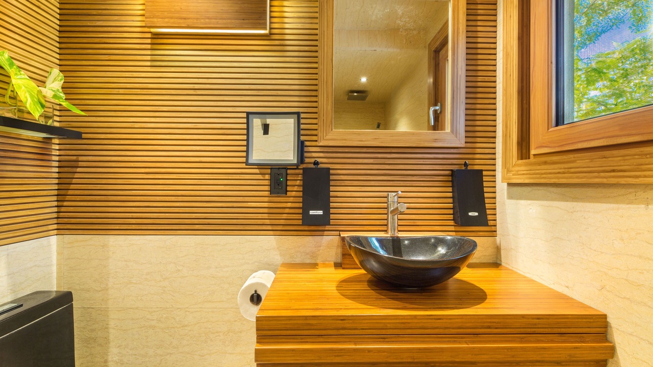 Photo of Bathroom in Venetian Road Settlement