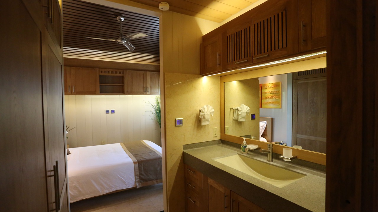 Photo of Bathroom in Venetian Road Settlement