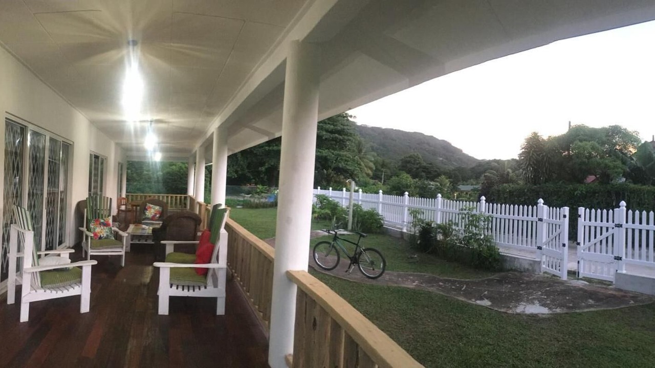 Photo of Patio Balcony in La Passe
