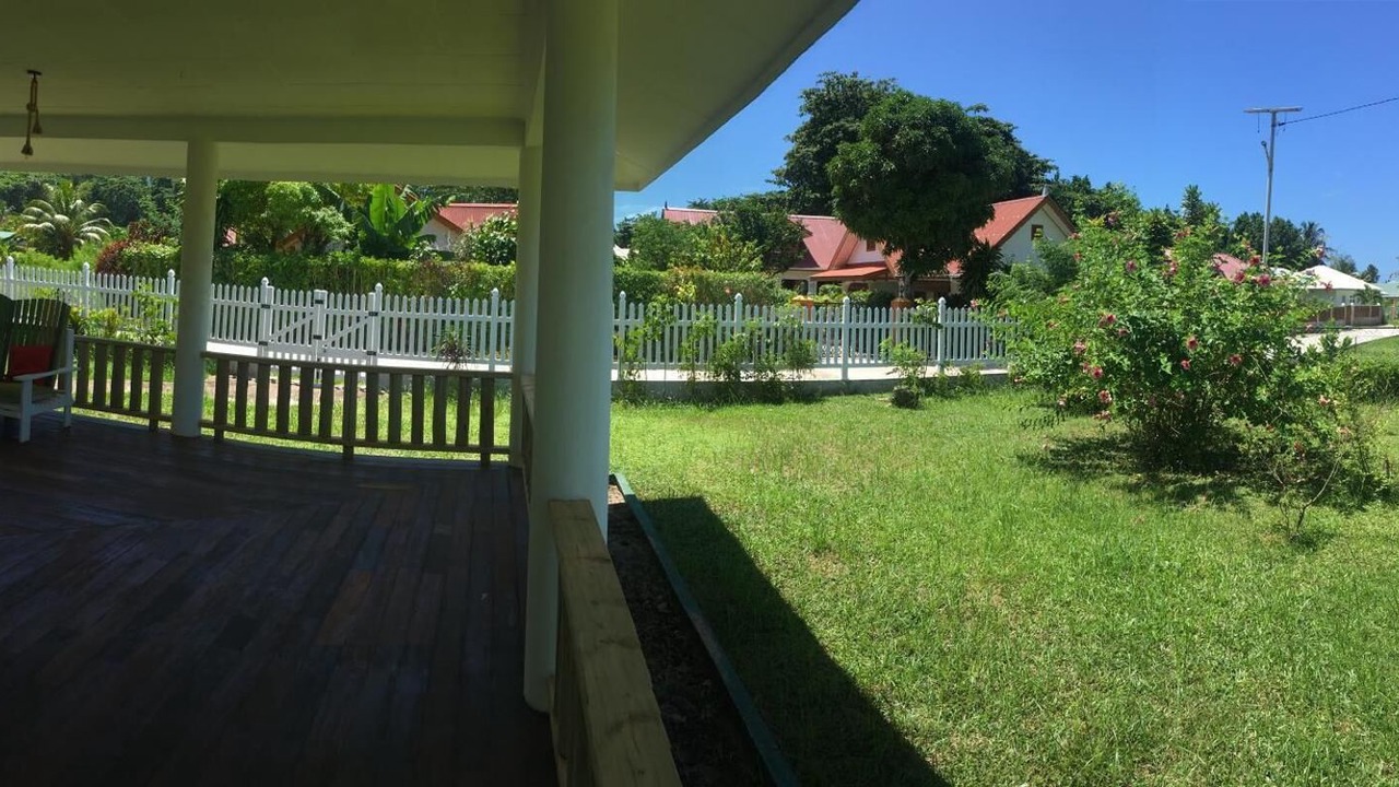 Photo of Patio Balcony in La Passe
