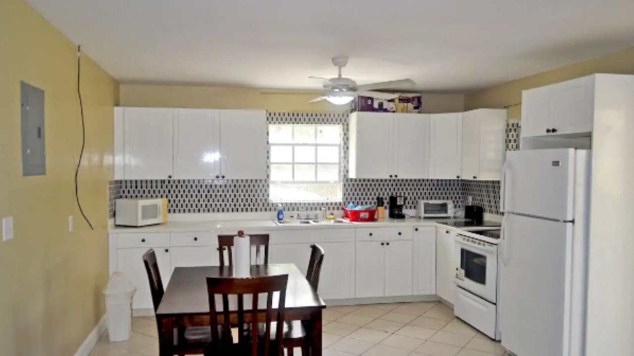 Photo of Kitchen in Leeward Settlement