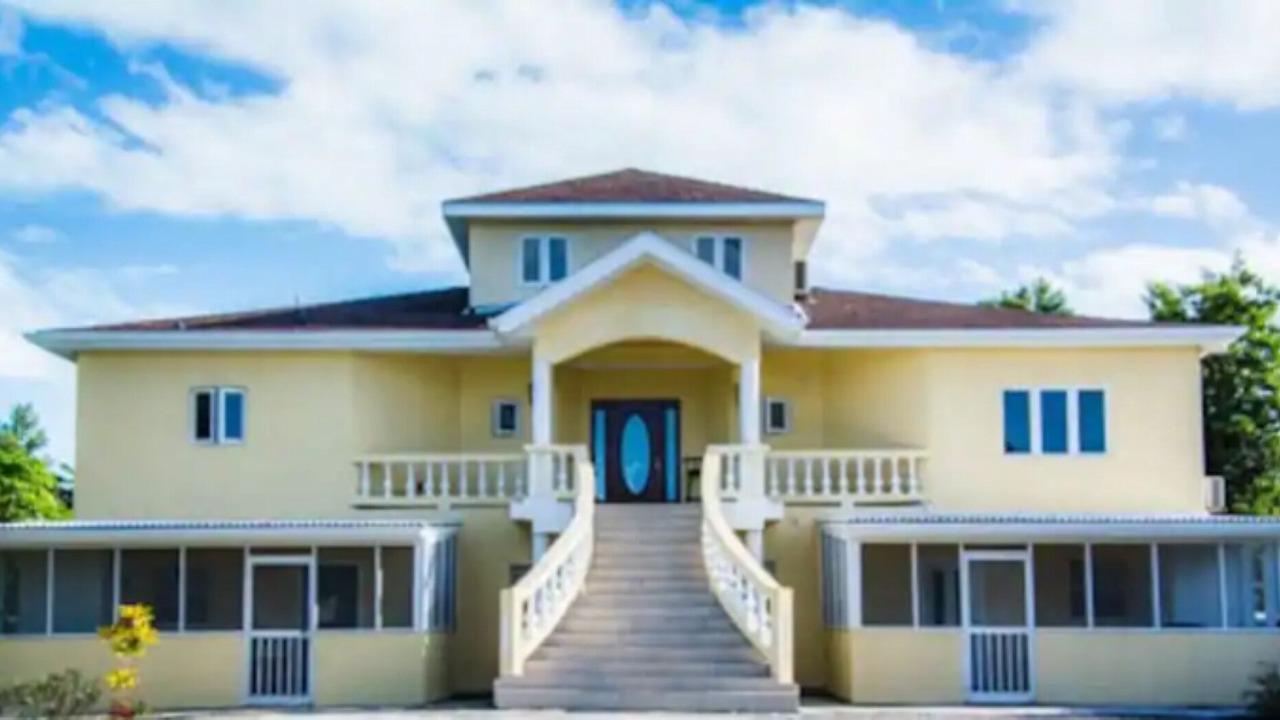 Photo of Outdoor in Leeward Settlement