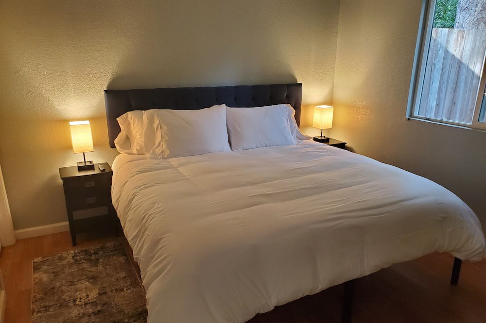 Photo of Bedroom in Santa Cruz