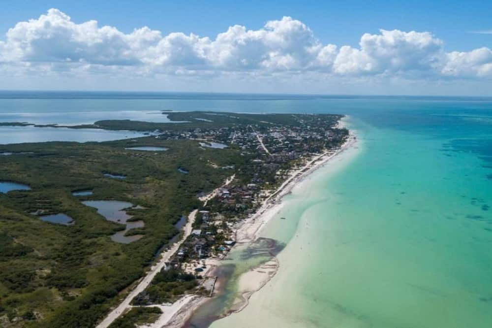 Photo of Others in Downtown Holbox