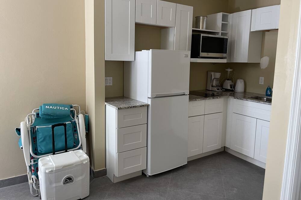Photo of Kitchen in Leeward Settlement