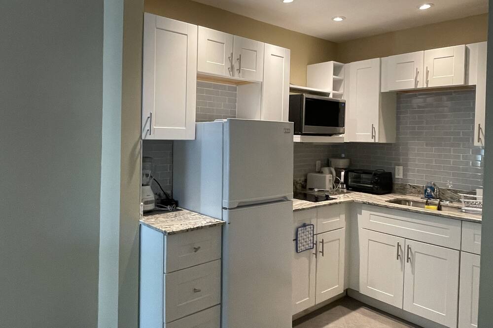 Photo of Kitchen in Leeward Settlement