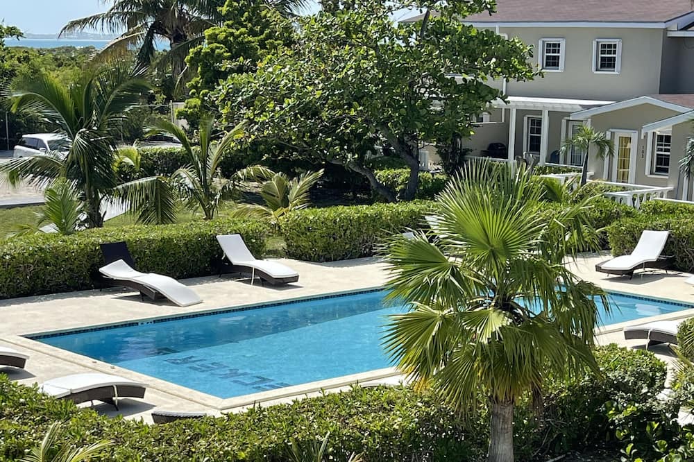 Photo of Outdoor in Leeward Settlement