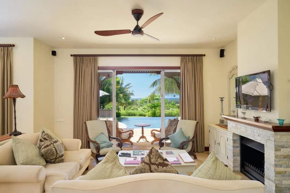 Photo of Livingroom in Mare Anglaise