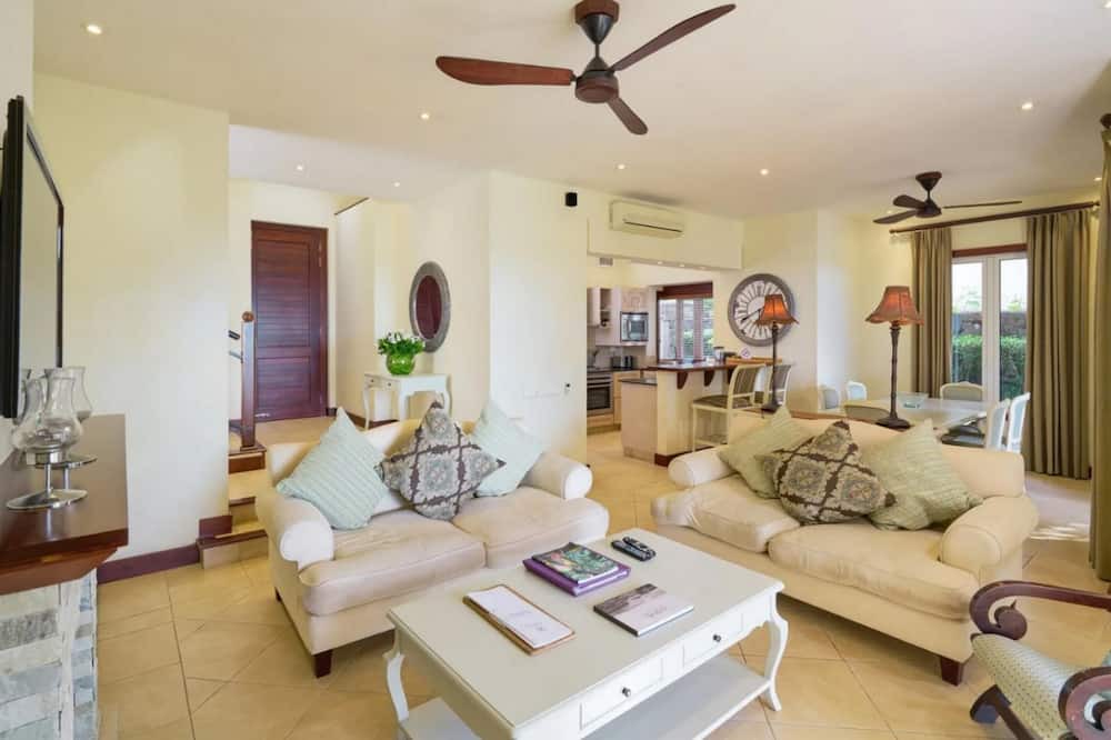Photo of Livingroom in Mare Anglaise