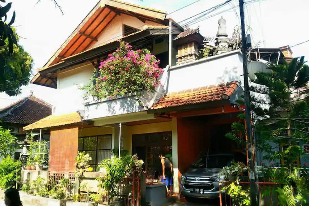Photo of Outdoor in Mumbul