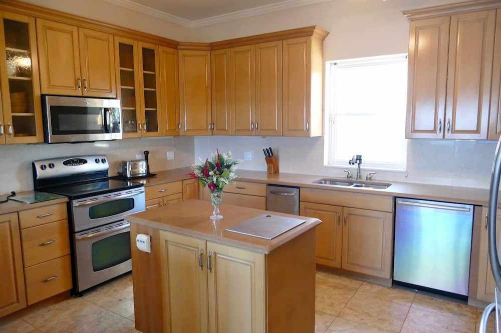 Photo of Kitchen in Conch Bar